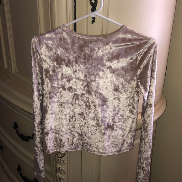 HOLLISTER - golden velvet party top - Picture 3 of 4